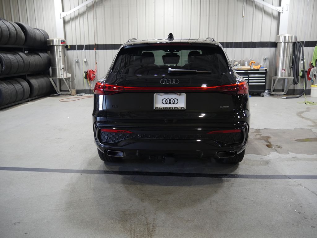 Thumbnail: 2026 Audi Q5 - 4