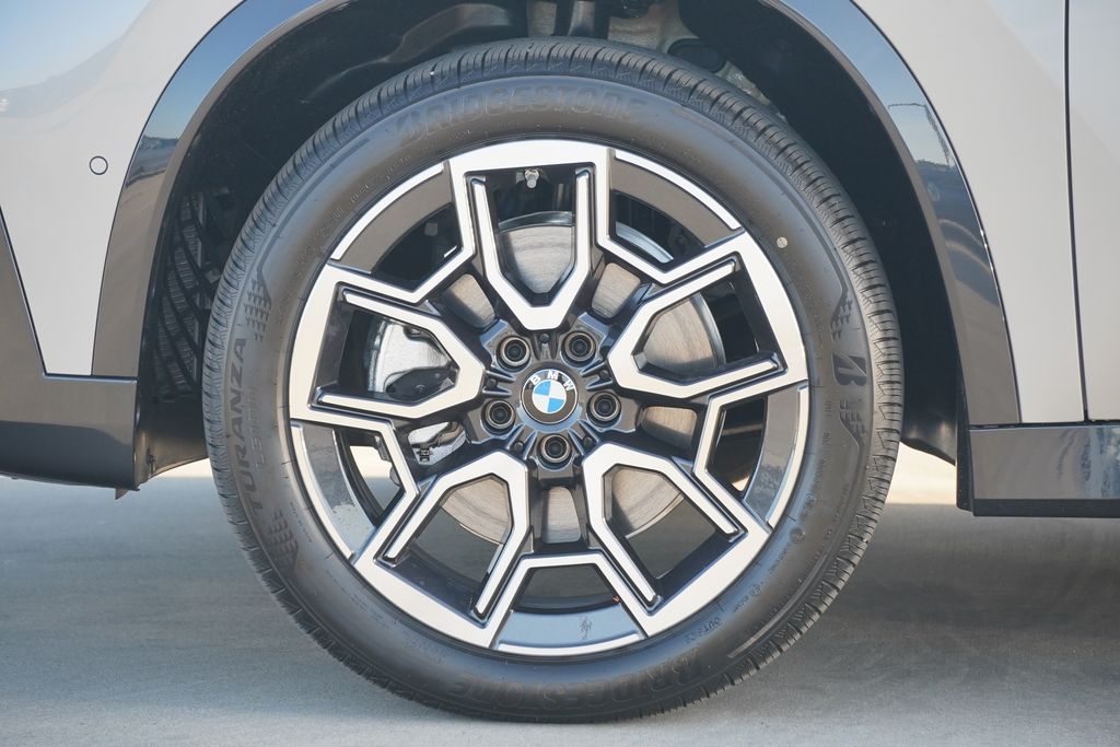 Thumbnail: 2026 BMW X1 - 5