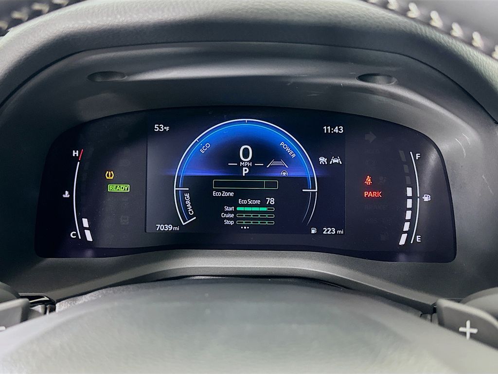 Thumbnail: 2025 Toyota Camry - 12