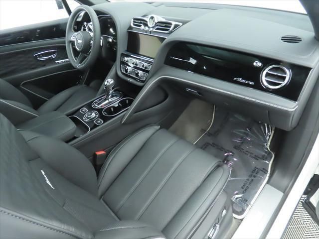 Thumbnail: 2025 Bentley Bentayga - 18