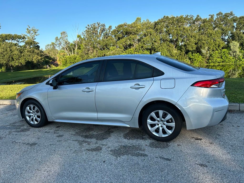Thumbnail: 2023 Toyota Corolla - 3