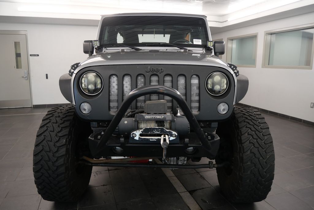 2013 Jeep Wrangler Unlimited Sport 9