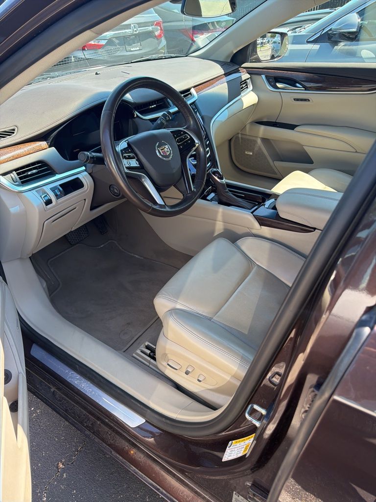 Thumbnail: 2015 Cadillac XTS - 10