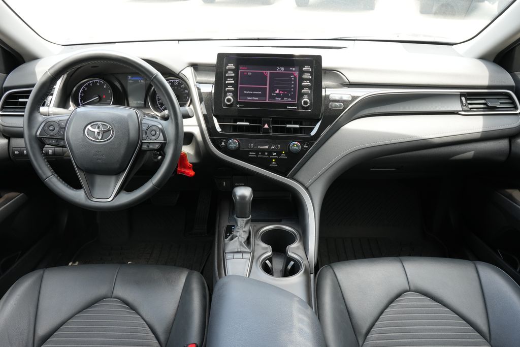 2023 Toyota Camry SE - 4