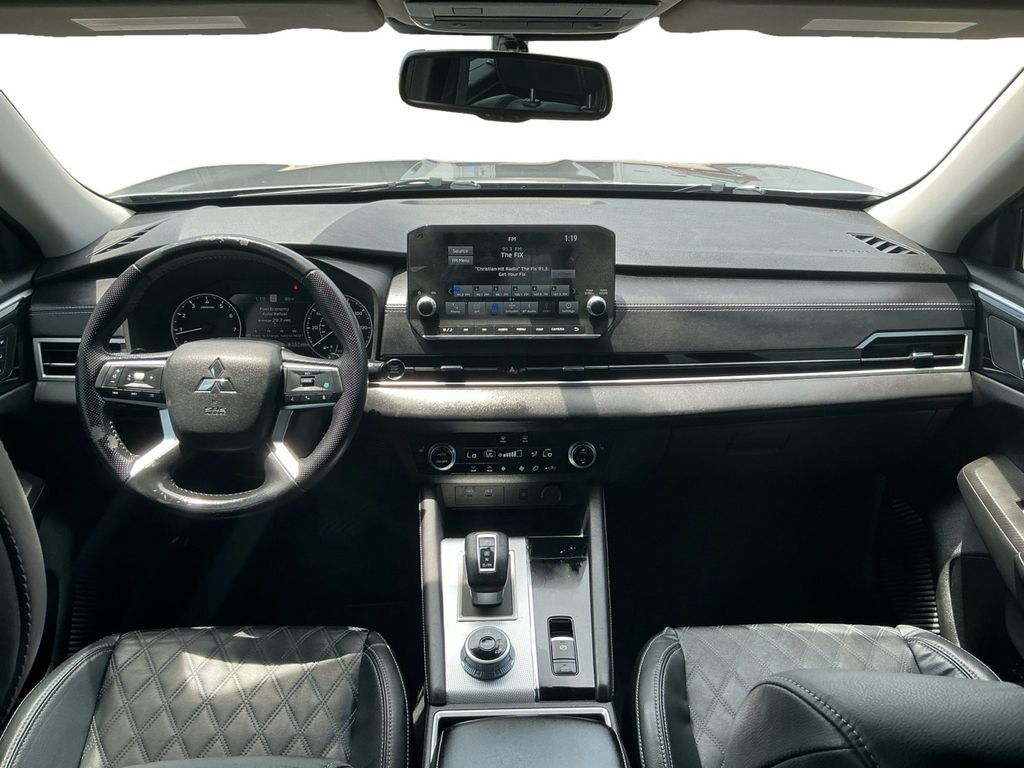 2022 Mitsubishi Outlander SEL Special Edition - Photo 13