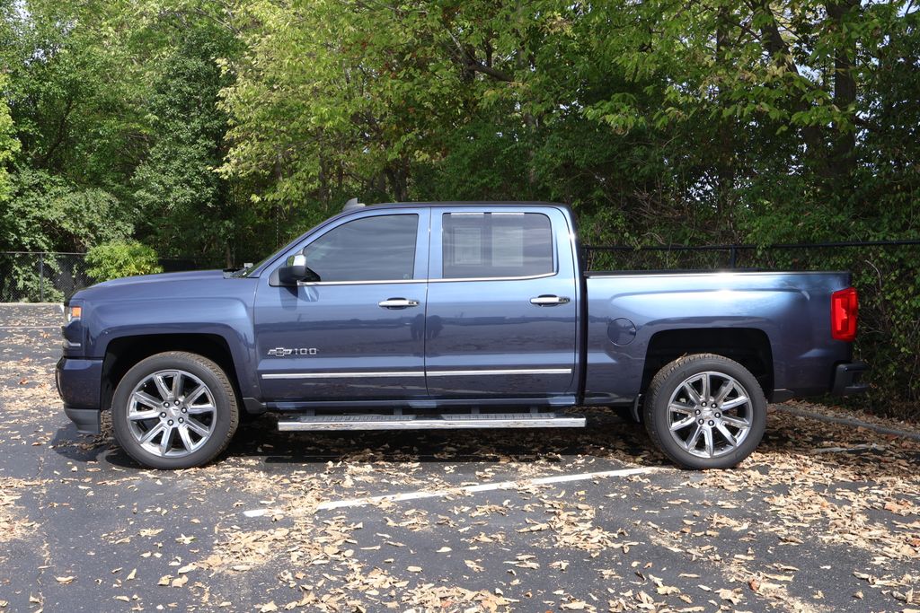 Thumbnail: 2018 Chevrolet Silverado 1500 - 4