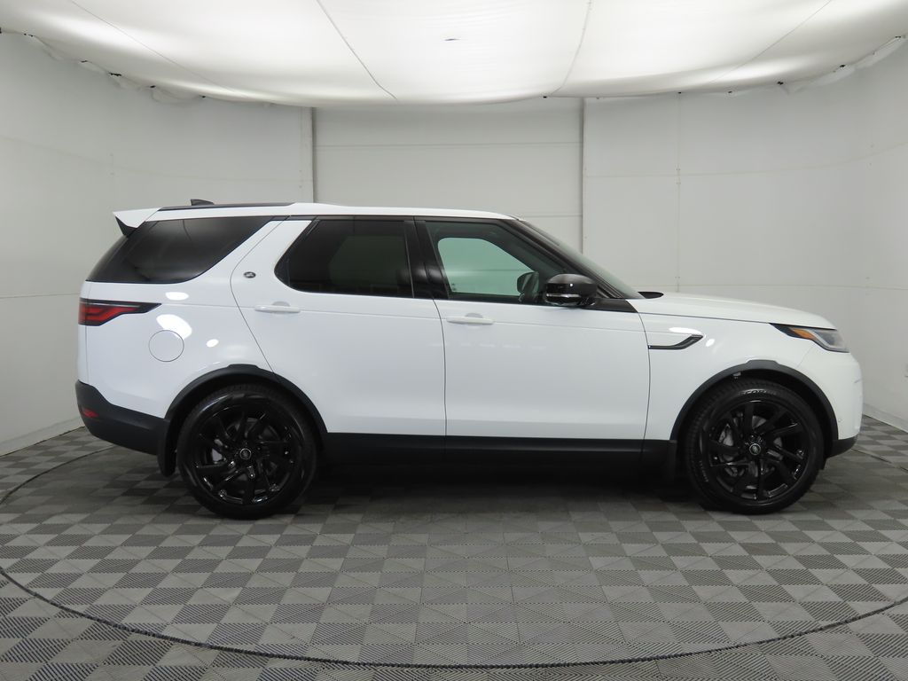 Used 2025 White Land Rover S image 4