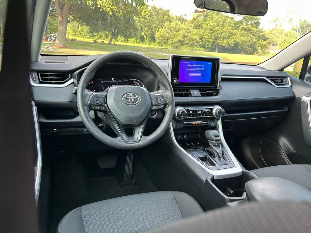 Thumbnail: 2024 Toyota RAV4 - 13
