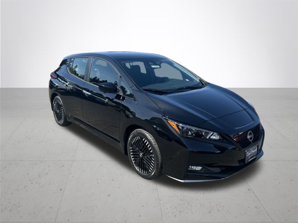 2025 Nissan Leaf SV Plus