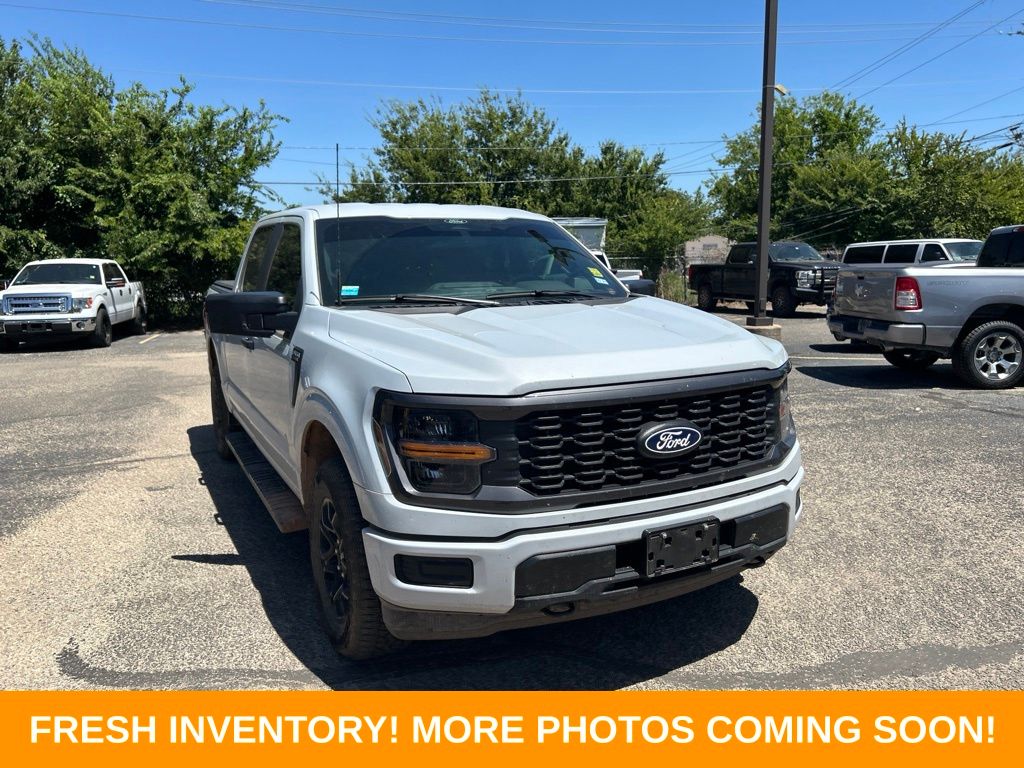 White Metallic 2025 Ford F-150 Pickup Truck Four-Wheel Drive Automatic