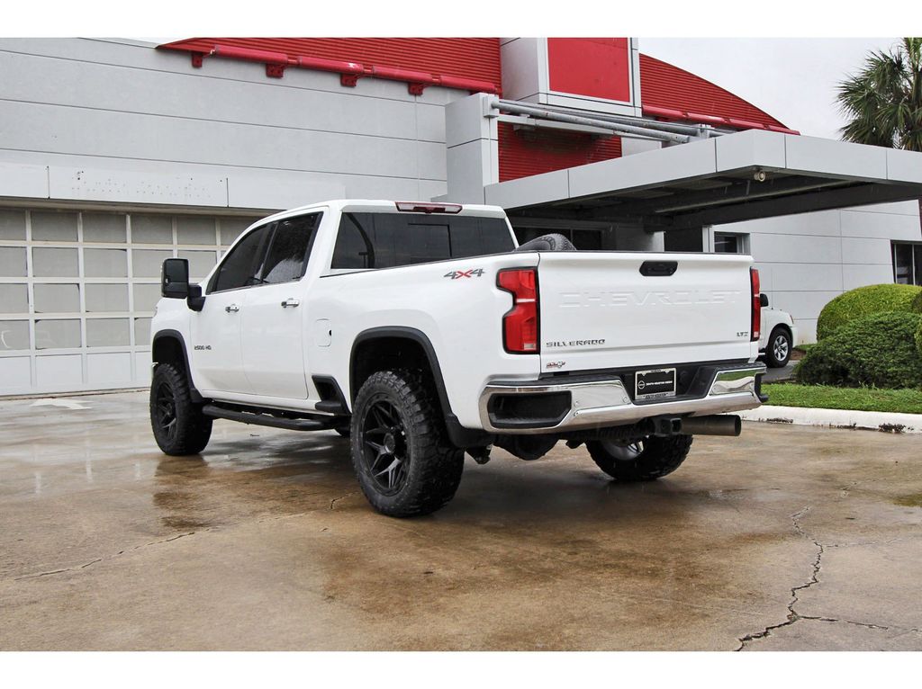 2025 Chevrolet Silverado 2500HD LTZ - 2