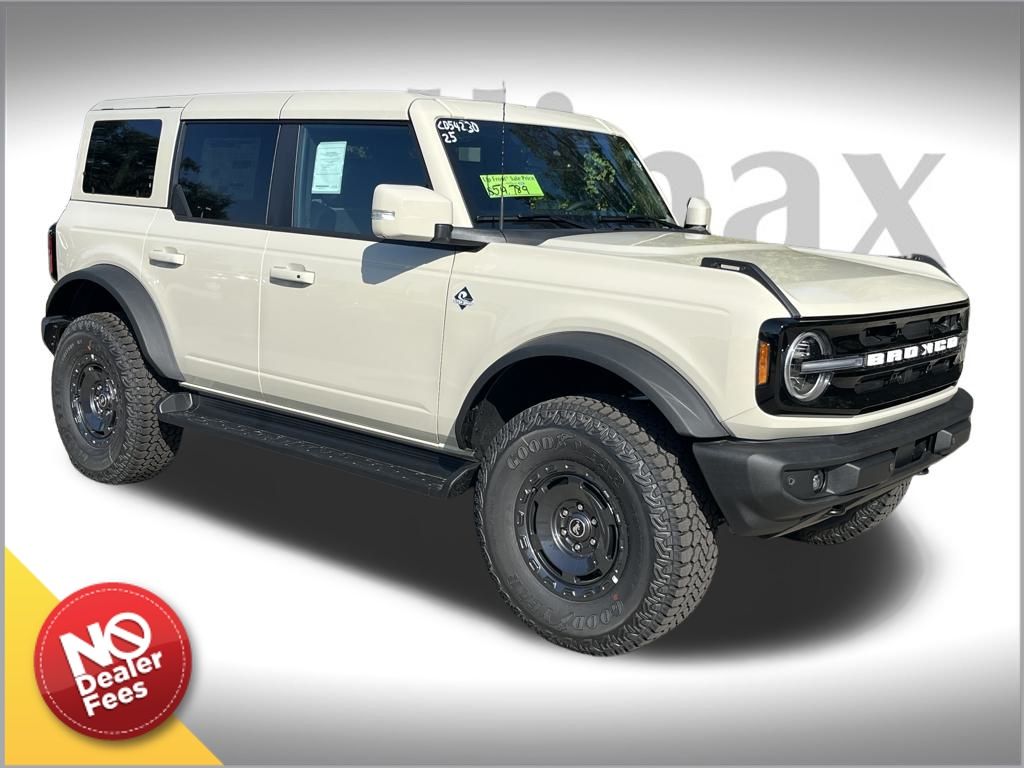2025 Ford Bronco 4-Door Outer Banks's photo