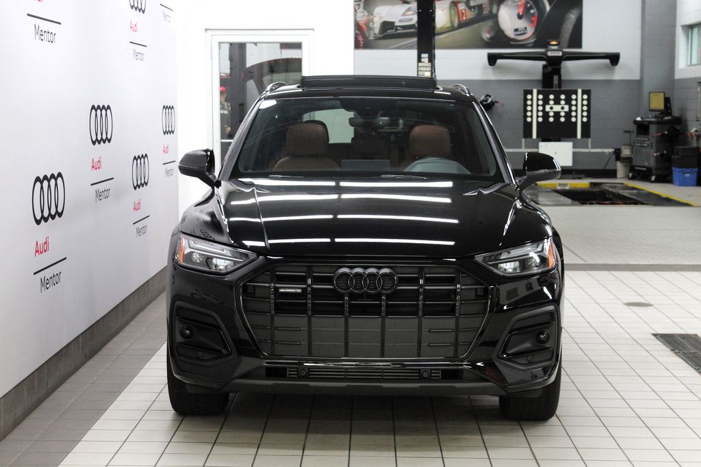 Thumbnail: 2025 Audi Q5 - 9