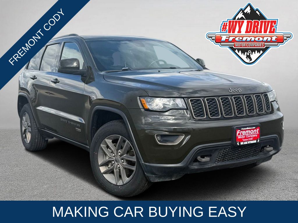 2017 Jeep Grand Cherokee Laredo 4WD    