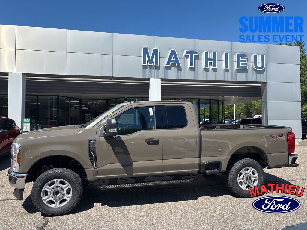 Marsh Gray 2026 Ford F-250 Super Duty Pickup Truck Four-Wheel Drive Automatic