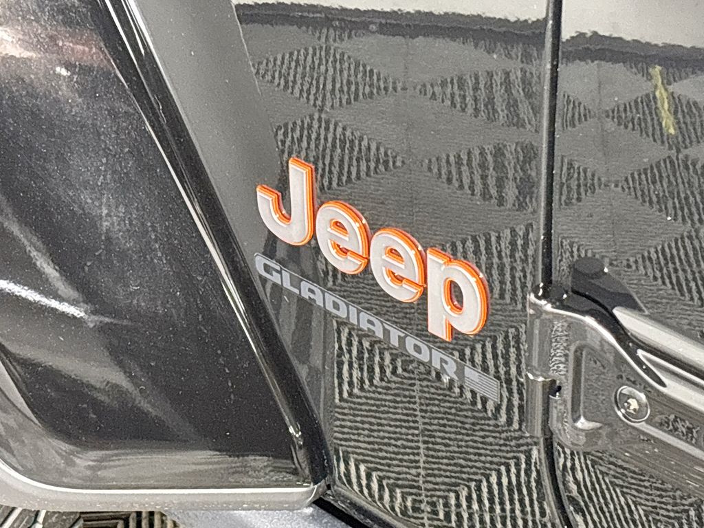 2026 Jeep Gladiator Mojave X
