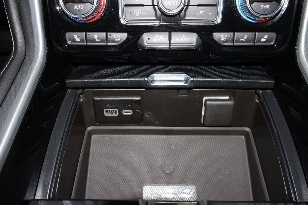 2022 GMC Yukon Denali 18