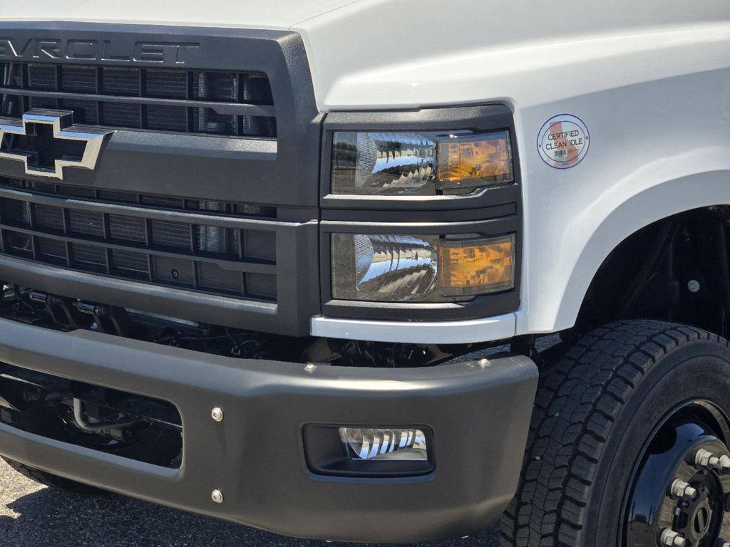 2024 Chevrolet Silverado 1500 Work Truck 5