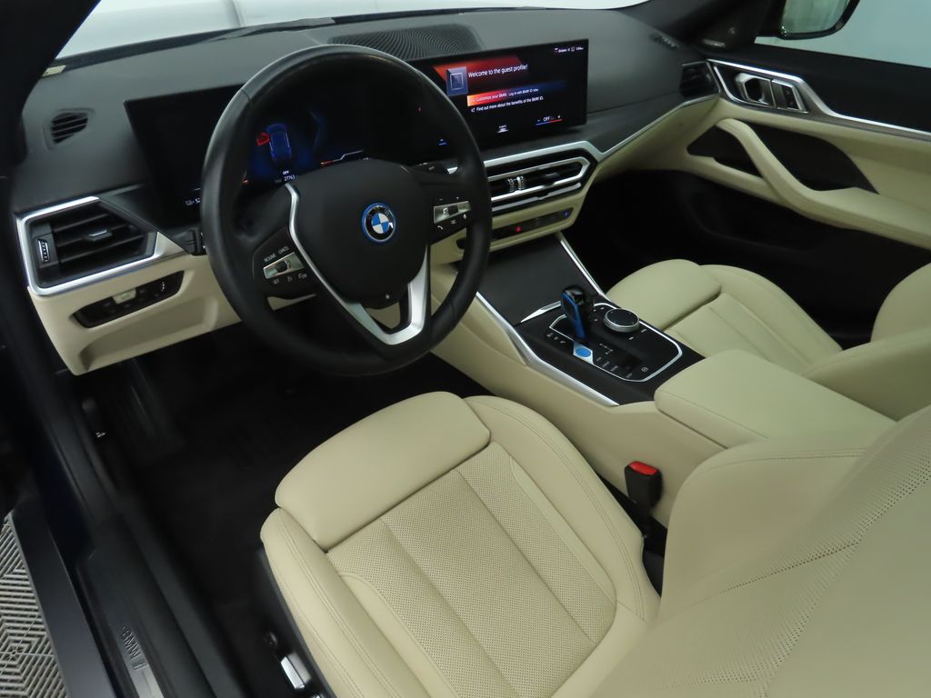 Thumbnail: 2023 BMW i4 - 9