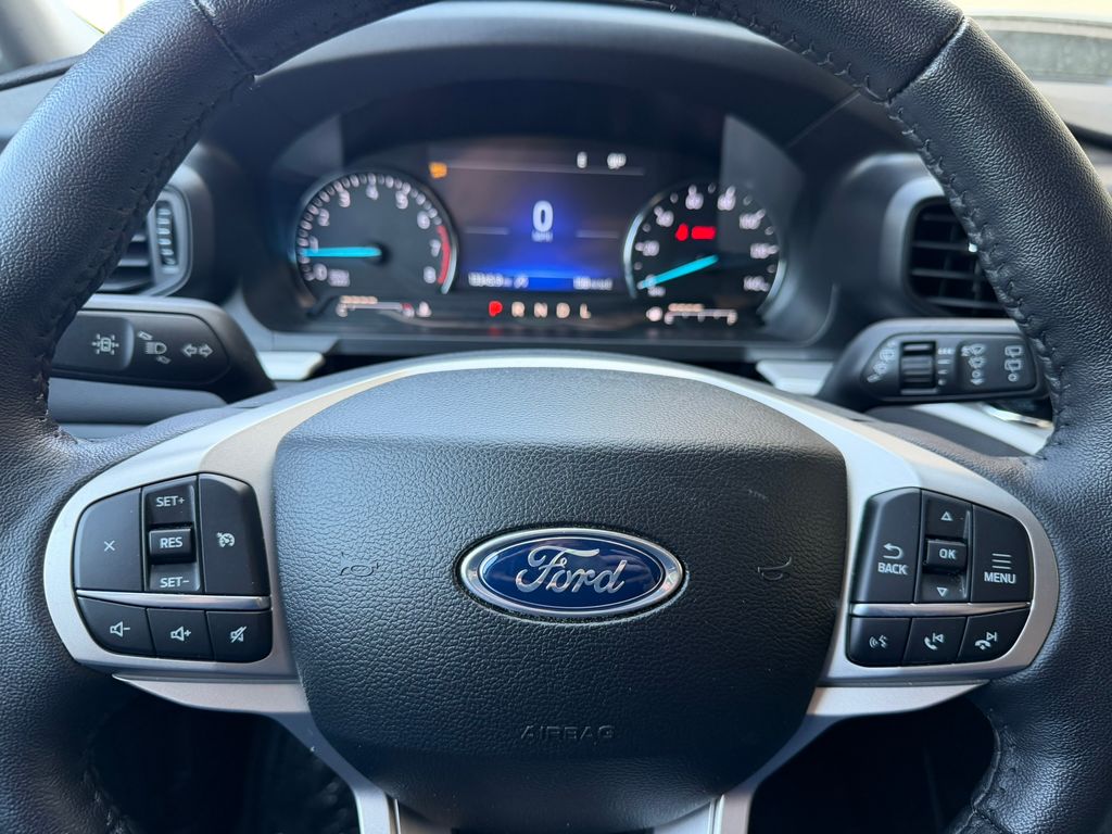 Used 2024 Ford Explorer SUV