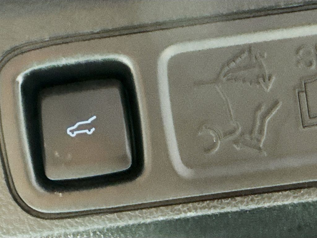 Used Car 2021 Ford Expedition  Limited For Sale Under $50,000 In Austin, Texas