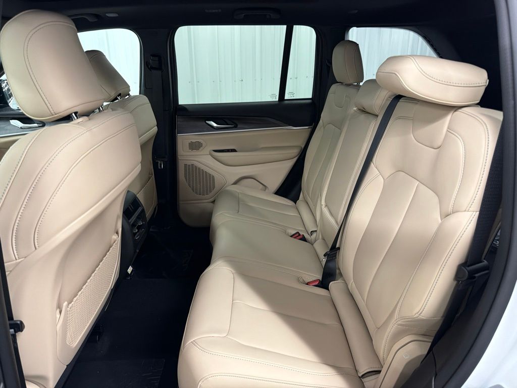 2026 Jeep Grand Cherokee Limited - 10
