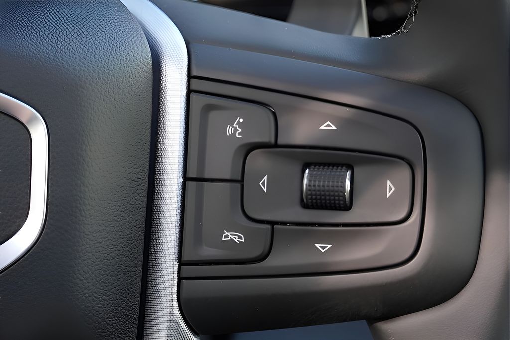 New 2026 White GMC SLT image 18