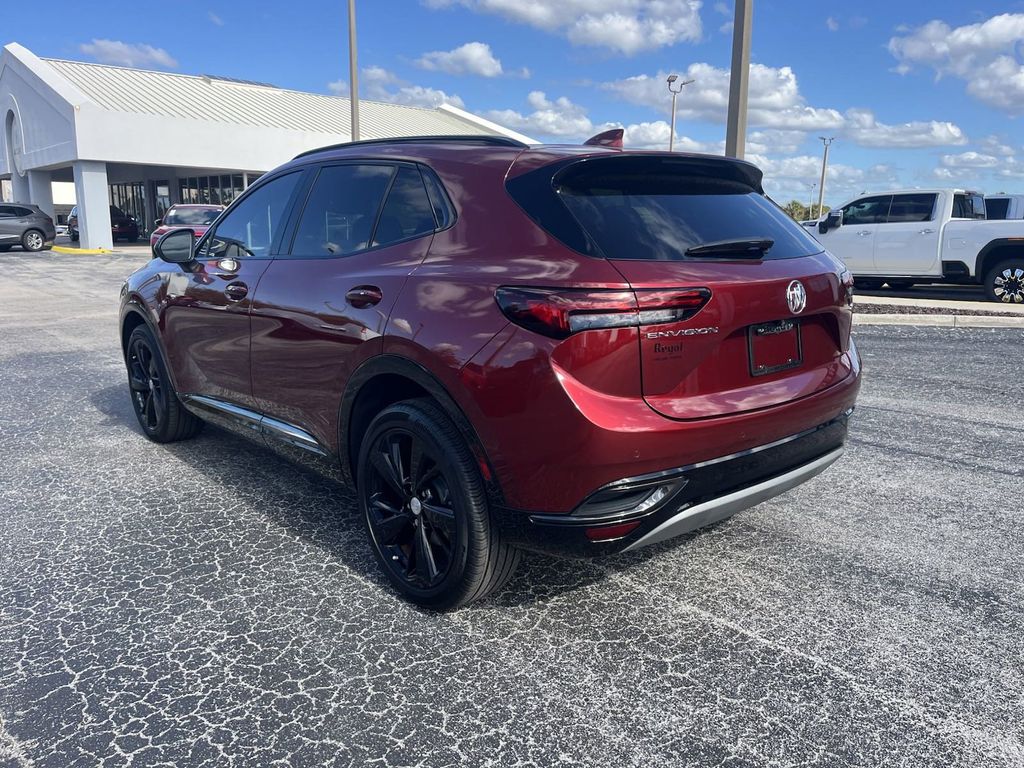 2021 Buick Envision Essence 7