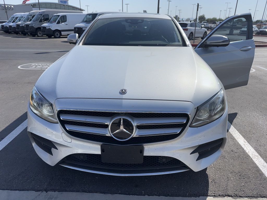 Thumbnail: 2019 Mercedes-Benz E-Class - 2