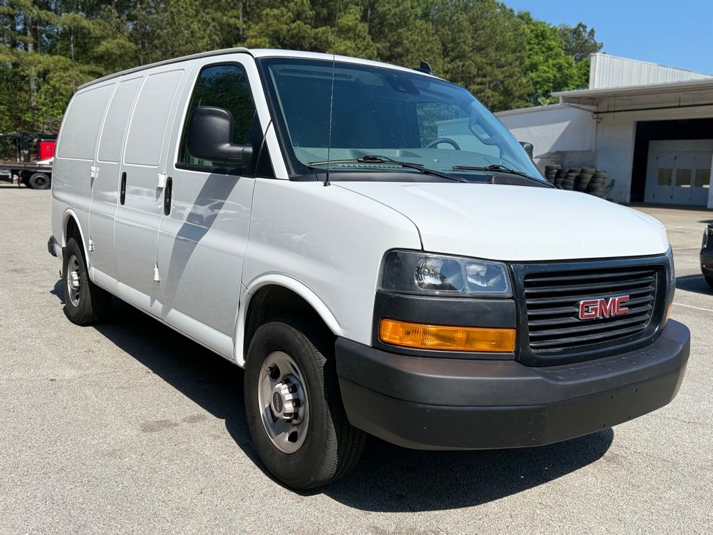 Summit White 2025 GMC Savana Cargo 2500 RWD Van Rear-Wheel Drive 8-Speed Automatic Overdrive