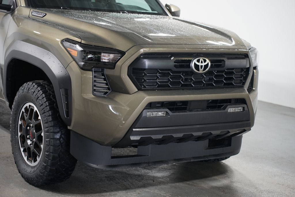 Thumbnail: 2025 Toyota Tacoma - 4