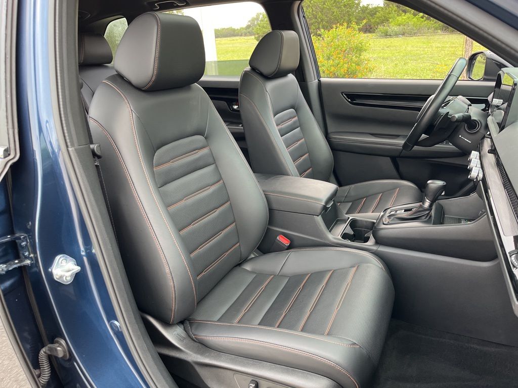 2023 Honda CR-V Sport Touring 28