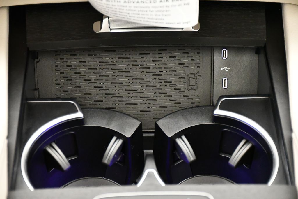 Thumbnail: 2026 Mercedes-Benz GLE - 30