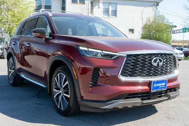 2023 INFINITI QX60 Sensory - 3