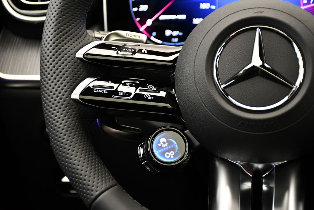 Thumbnail: 2026 Mercedes-Benz GLC - 25