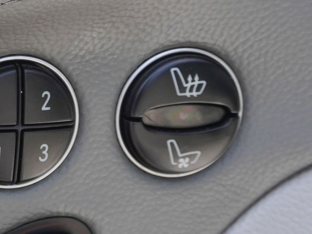 Used 2005 Silver Mercedes-Benz SL 500 image 25