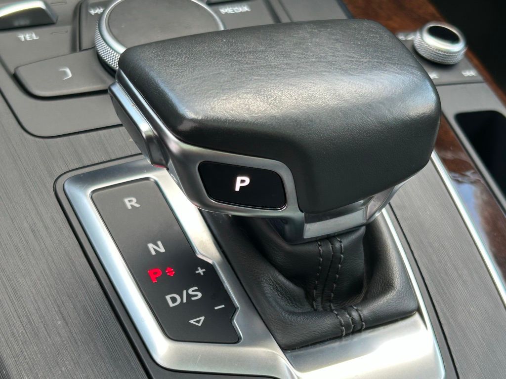 Used 2020  Audi 45 Premium image 43