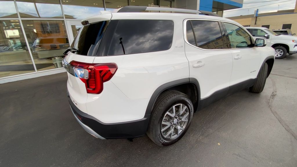 2023 GMC Acadia SLE - Photo 9