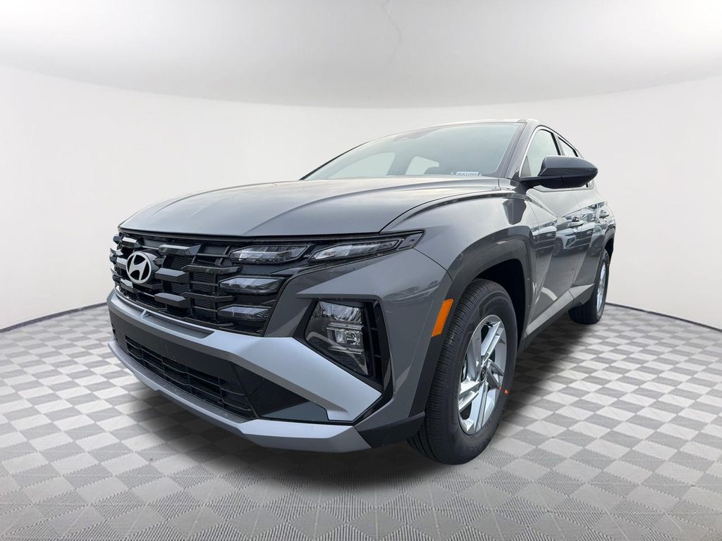 Hampton Gray 2026 Hyundai Tucson SE FWD SUV / Crossover Front-Wheel Drive 8-Speed Automatic