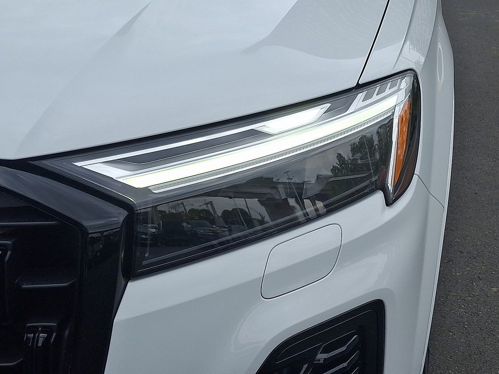 2025 Audi Q7  6
