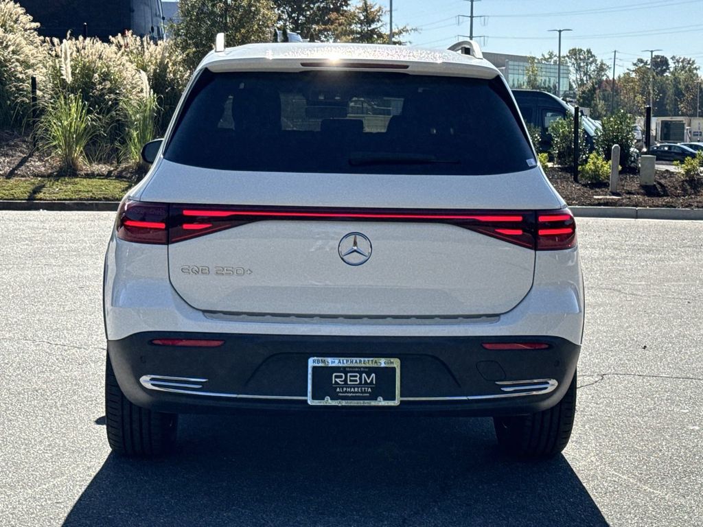 2024 Mercedes-Benz EQB 250+ 7