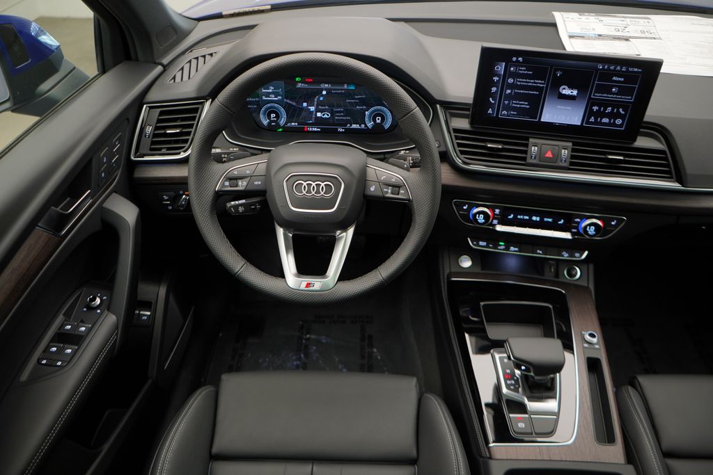 2025 Audi Q5 e  12