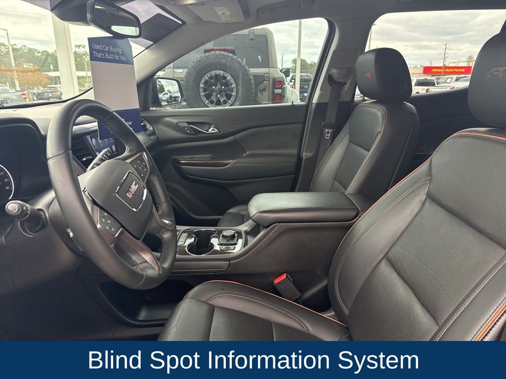 2023 GMC Acadia AWD AT4