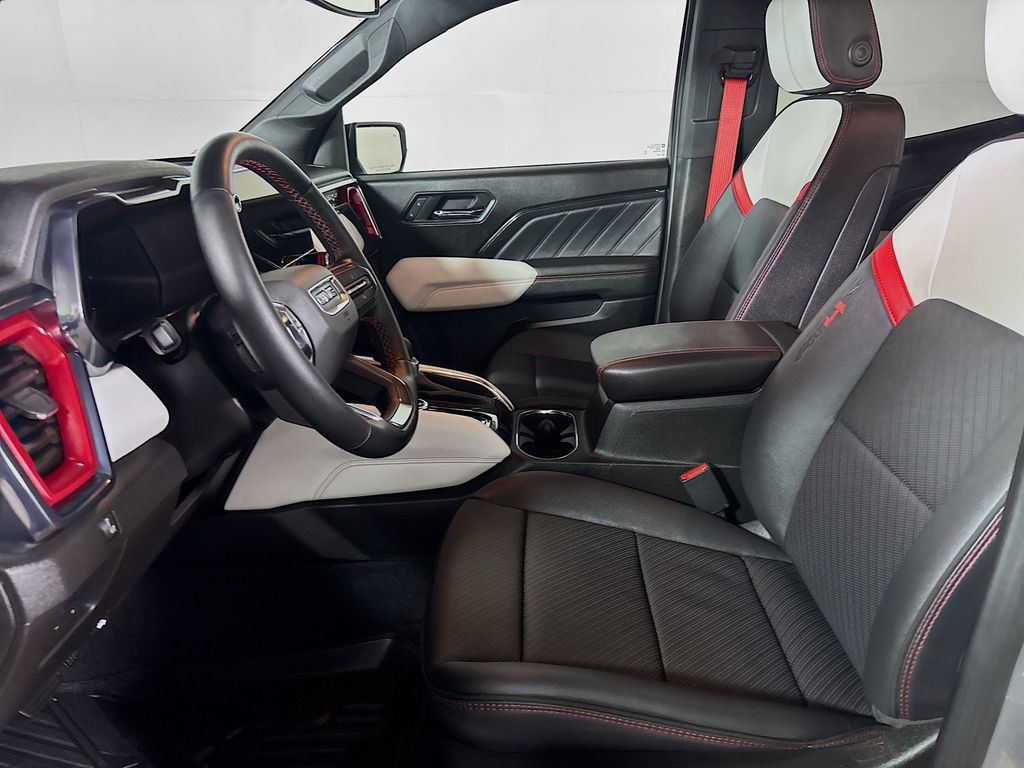 2024 GMC Canyon AT4X