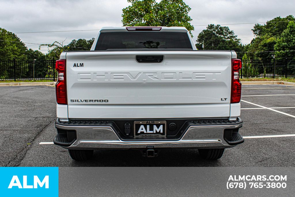 Used 2025 White Chevrolet LT image 11