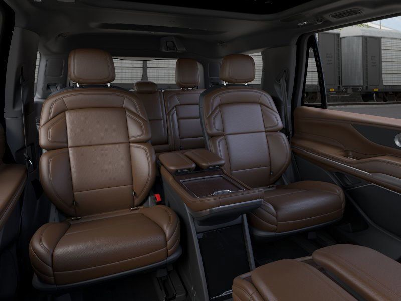 Thumbnail: 2025 Lincoln Navigator - 11