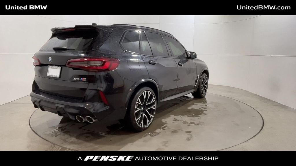 2021 BMW X5 M 8