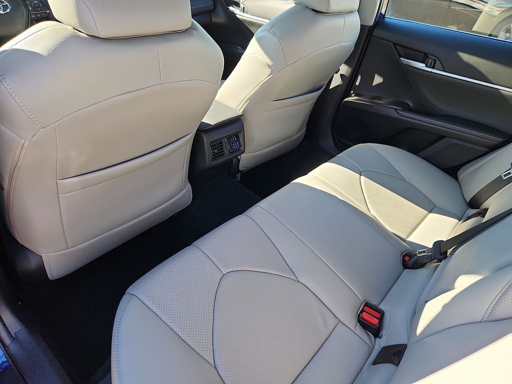 Thumbnail: 2023 Toyota Camry - 11