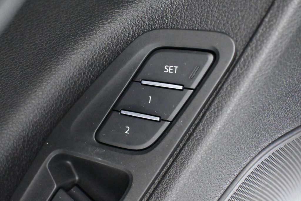 Thumbnail: 2022 Audi Q3 - 28