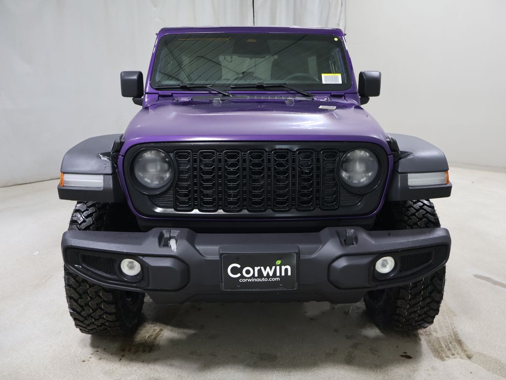 View vehicle photo 2